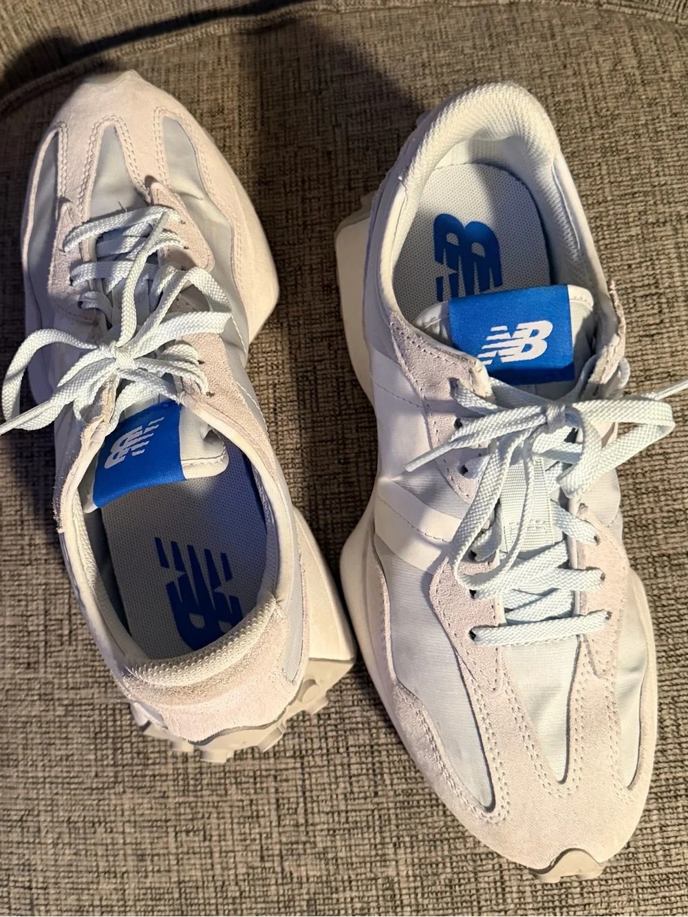 New Balance White & Pale Blue Suede Mesh Trainers with Blue Logo